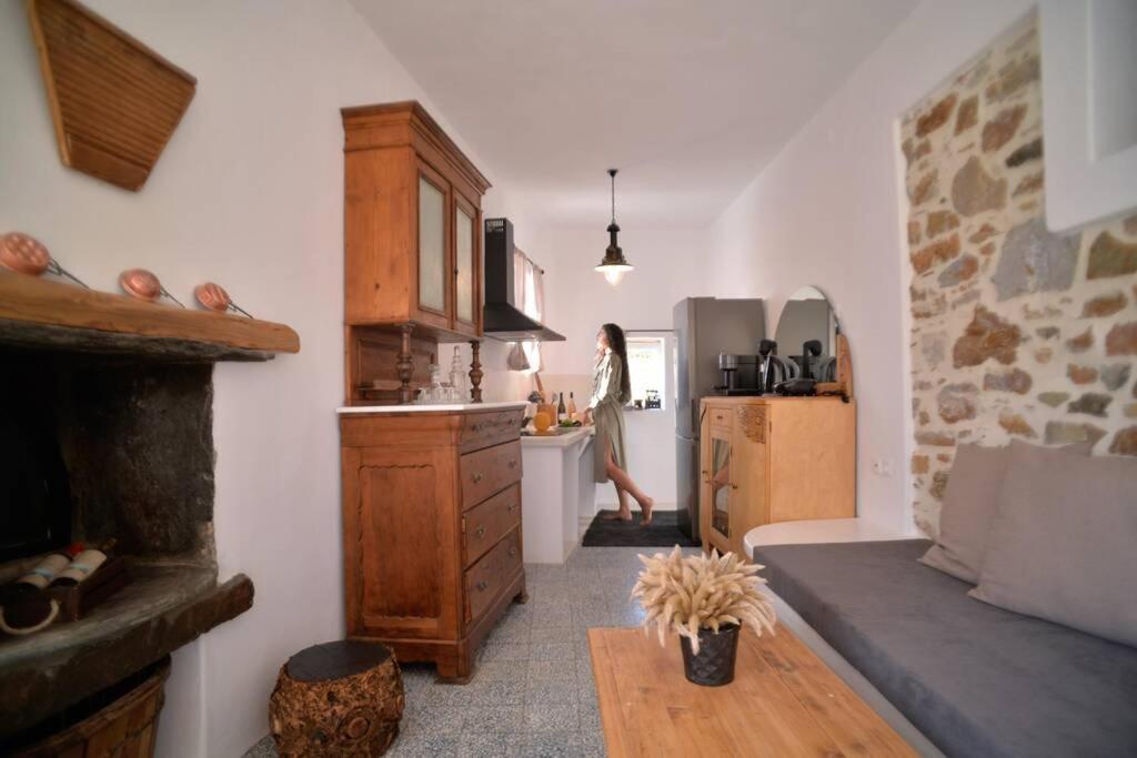 George Farmhouse Chrousa Esterno foto